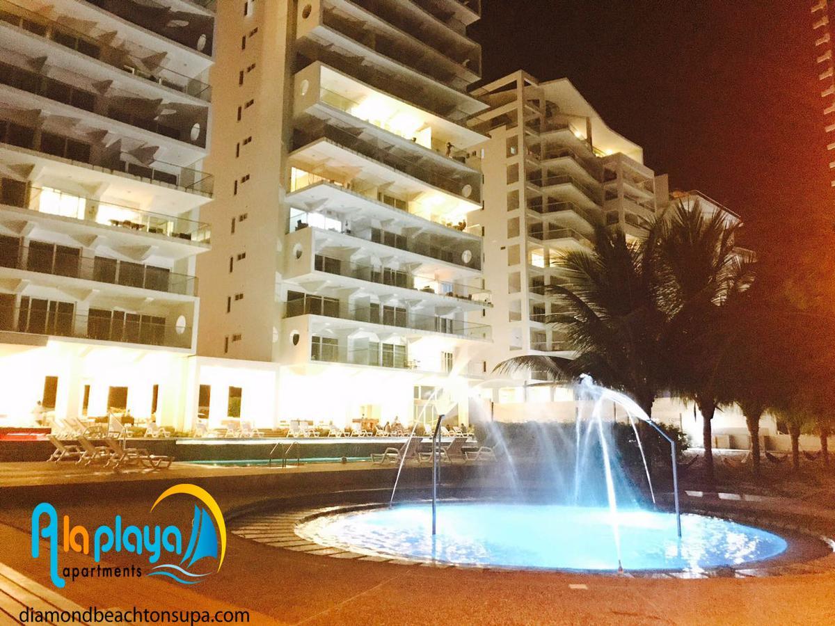 Resort Playa Azul Departamentos Frente Al Mar Tonsupa Exterior foto